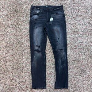 Brand New FashionNova Skinny ripped Jeans